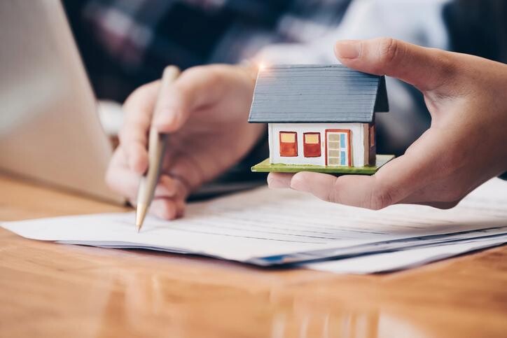 sobra-dinheiro-no-credito-imobiliario-e-setor-faz-oferta-para-convencer-cliente