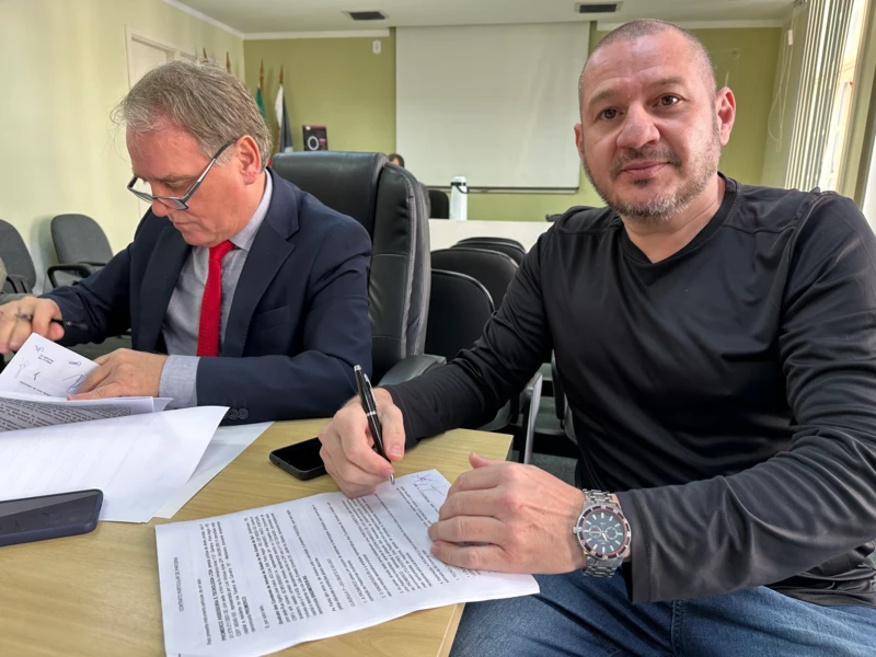 contrato-assinado-vem-ai-a-plataforma-de-oportunidades-do-sindimoveis-rs