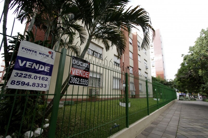 precos-de-imoveis-residenciais-caem-278-em-2017-em-porto-alegre